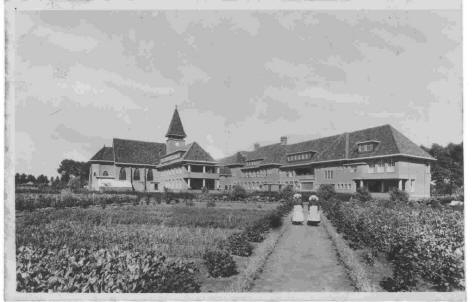 lidwina - achterzijde - fotoatelier Schreurs ca. 1935].jpg